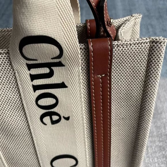 🌹Chloe Medium Woody Canvas Tote - Picture 2 of 8